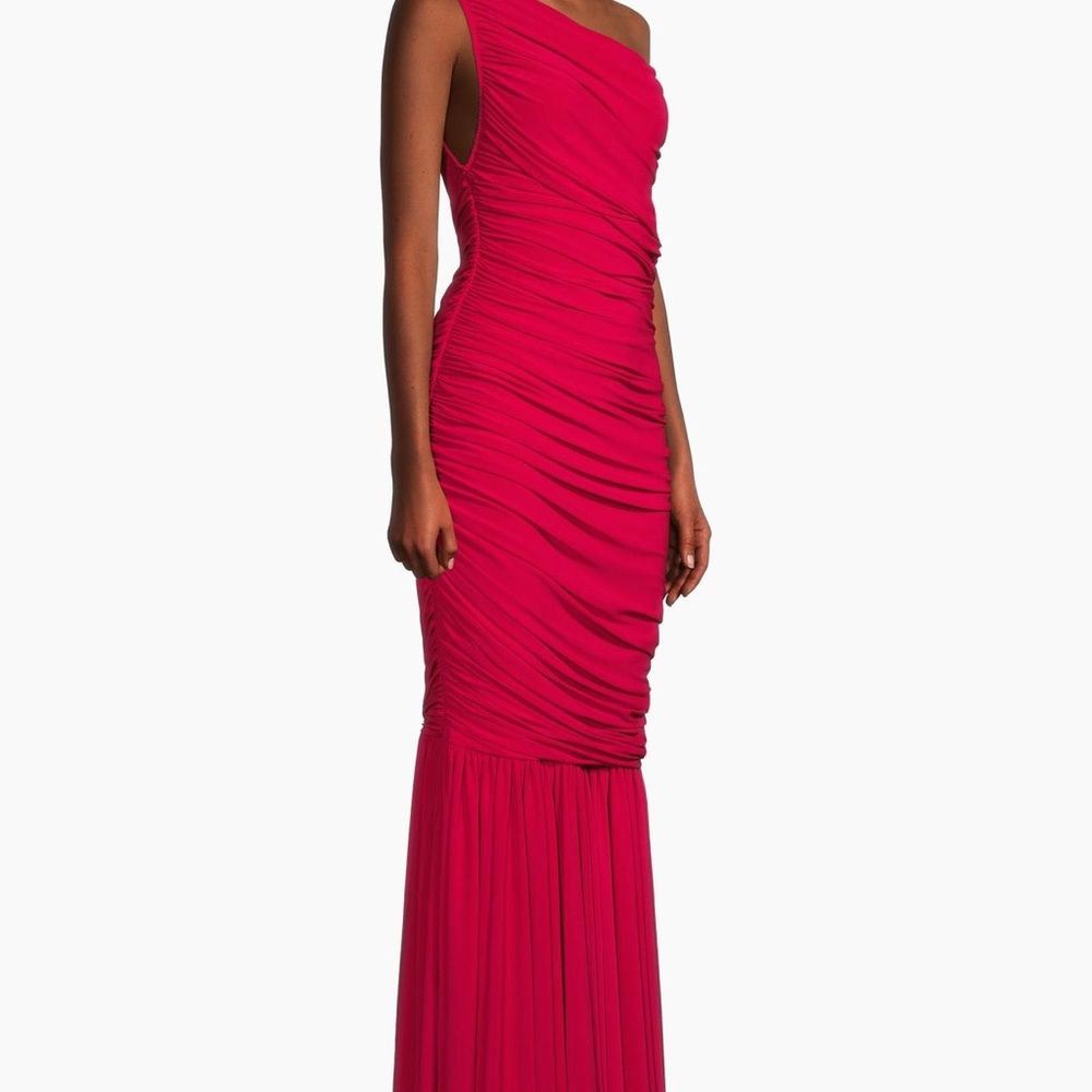 Norma Kamali Diana Fishtail gown